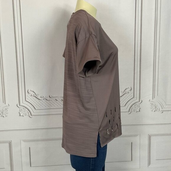 Reebok ActivChill Technology HiLo Hem Athletic Short Sleeve Shirt Small - Picture 3 of 6